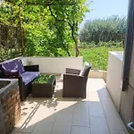 Tomisa Апартаменти