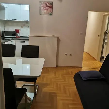 Tomisa Apartment