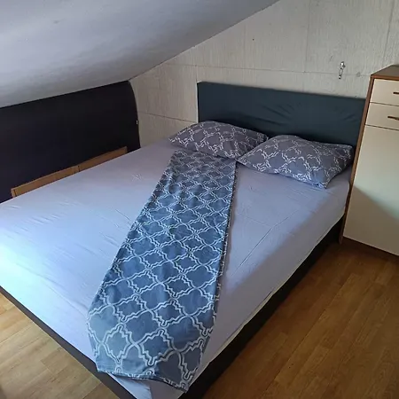 Apartment Tomisa