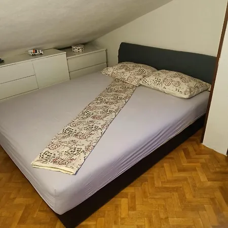 Tomisa *
